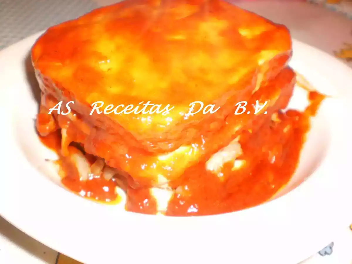 Francesinha de Porco Com Molho de Tomate
