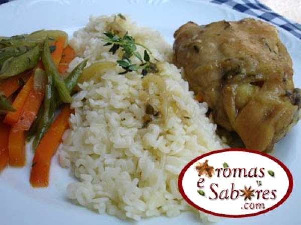 Frango ao curry e ervas