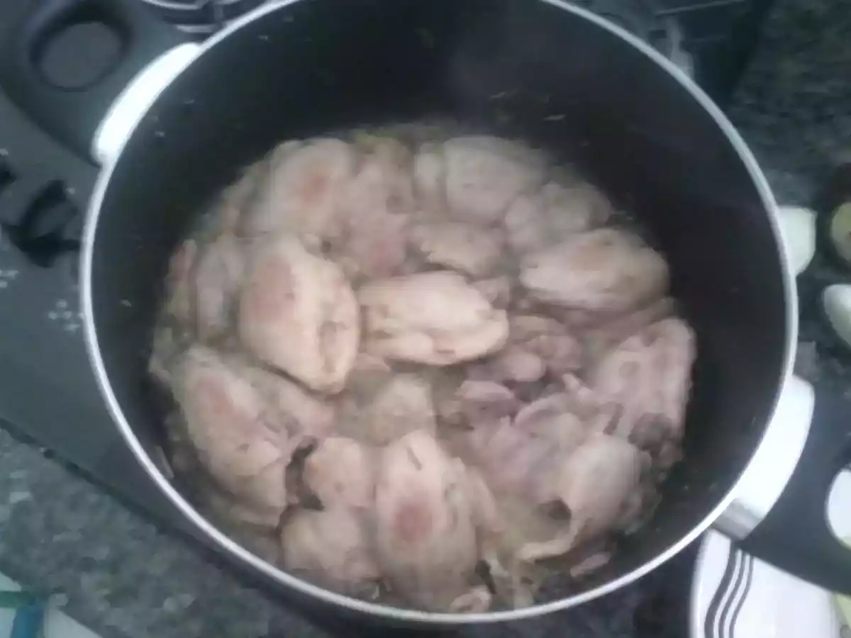 Frango ao molho com cravo, alecrim, mostarda e mel - foto 3