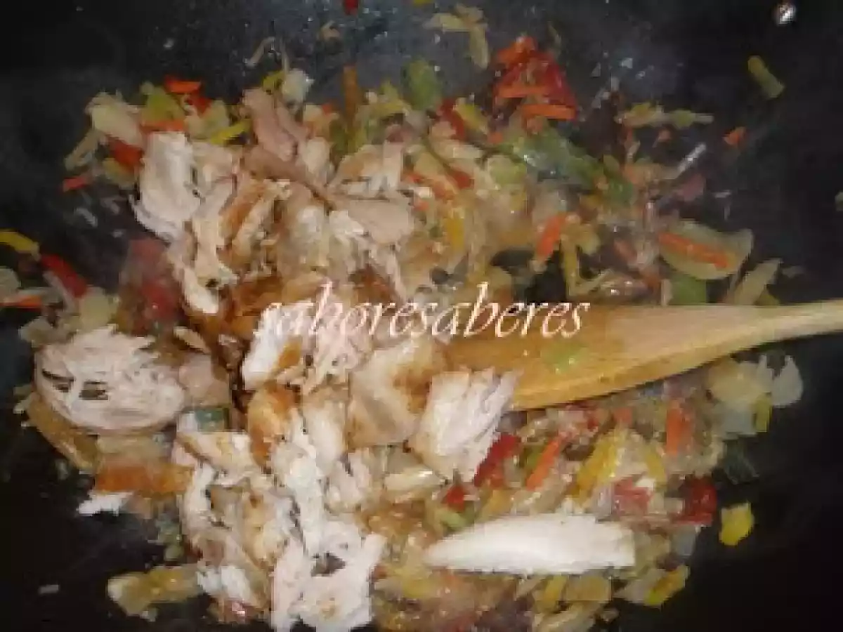 Frango assado com Legumes chineses e Noodles sabor Cogumelos - Wok - foto 4
