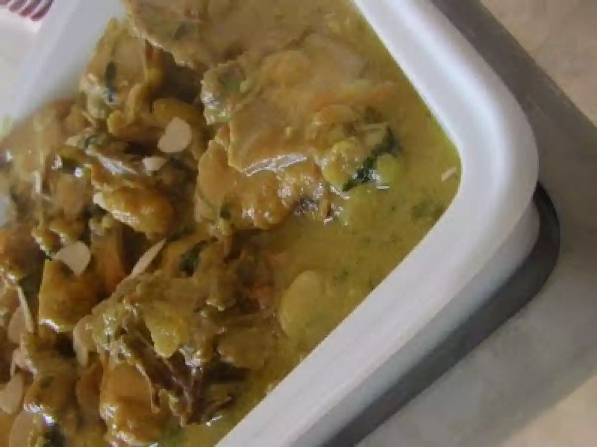 Frango com Açafrão e Leite de Coco