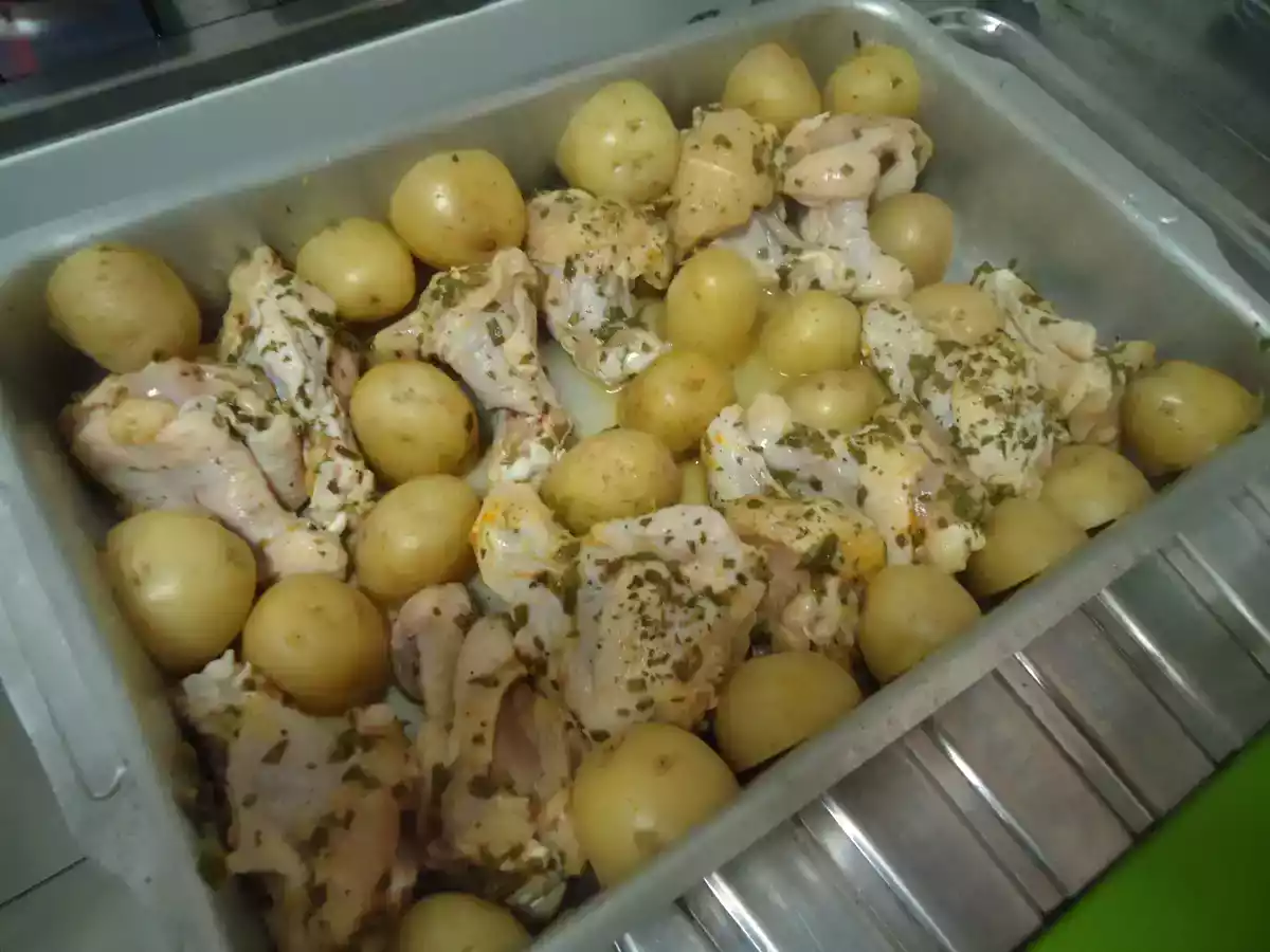 Frango com batatas no molho de laranja - foto 2