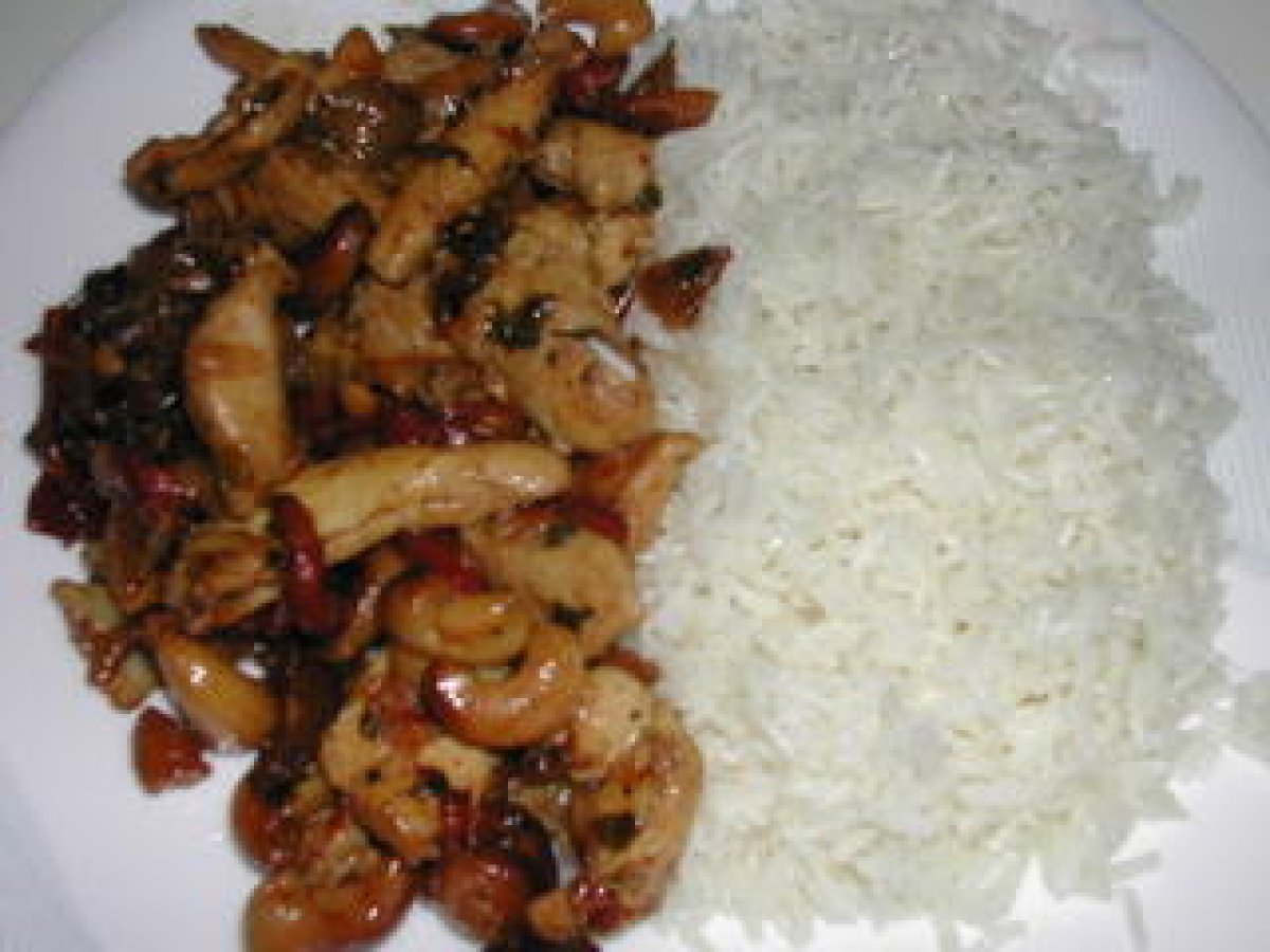 Frango com Cajú