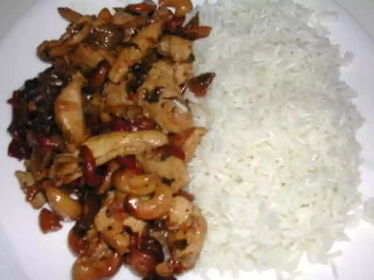 Frango com Cajú