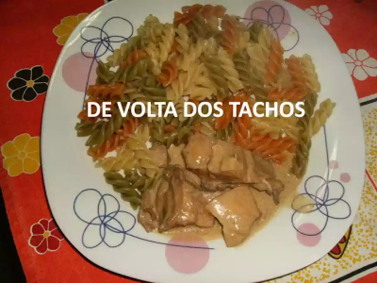 FRANGO COM CERVEJA E NATAS - foto 2