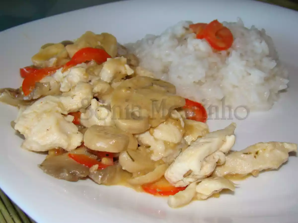 Frango com Cogumelos e molho de Côco - foto 2