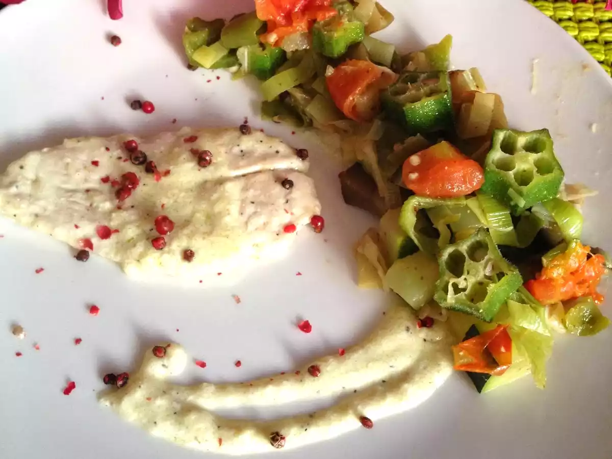 Frango com pimenta rosa
