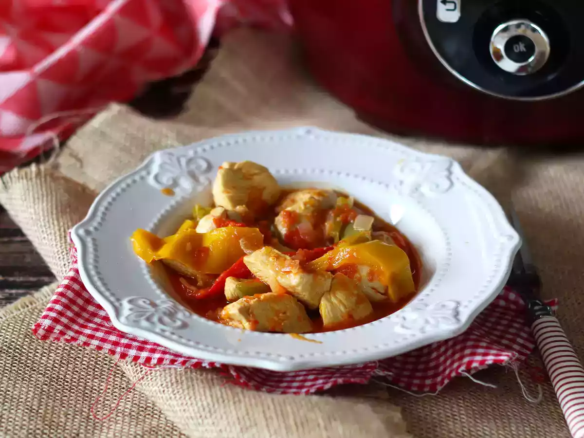 Frango com pimentões na panela de pressão (ou Cookeo)