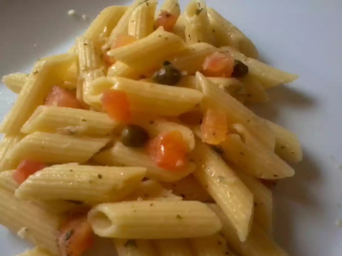 Frango Crocante & Macarrão ao Molho de Tomates e Alcaparras - foto 2