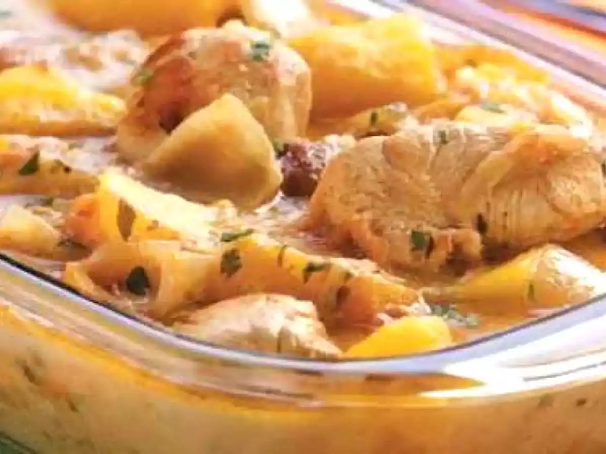 Frango Ensopado com batata baroa (mandioquinha)
