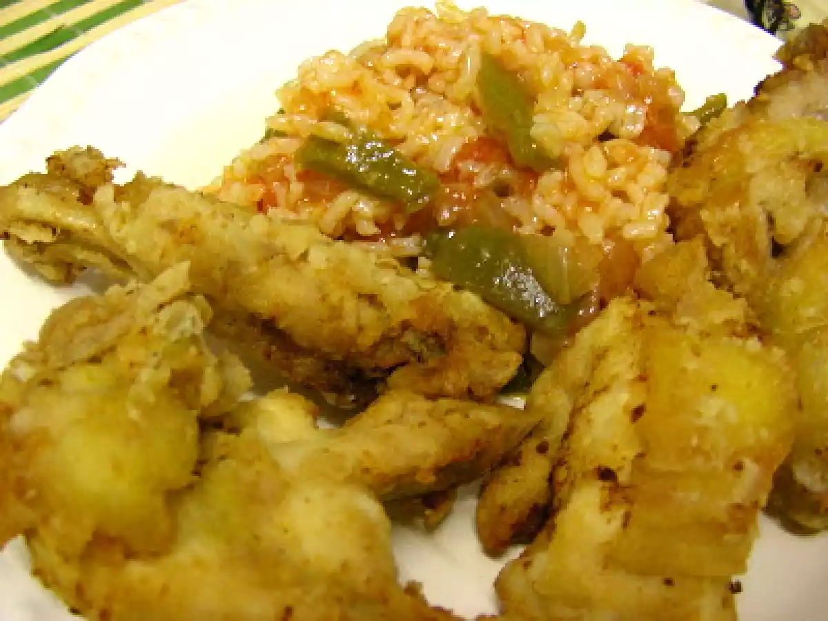 Frango frito com arroz de tomate e pimento - foto 2
