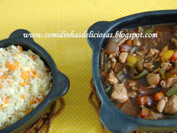 Frango xadrez com arroz colorido – Kosher Place