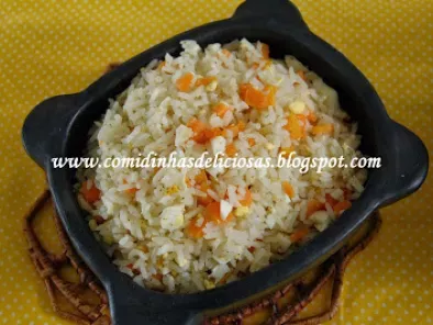 Frango Xadrez acompanhado de arroz com ovos 335g - Sorella Massas e  Congelados