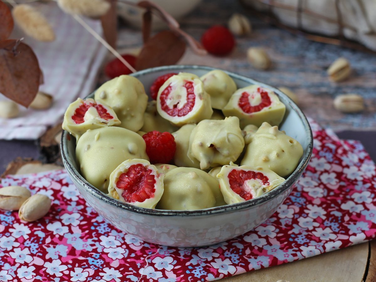 Franui de framboesa com chocolate branco e pistache: impossível comer um só! - foto 4
