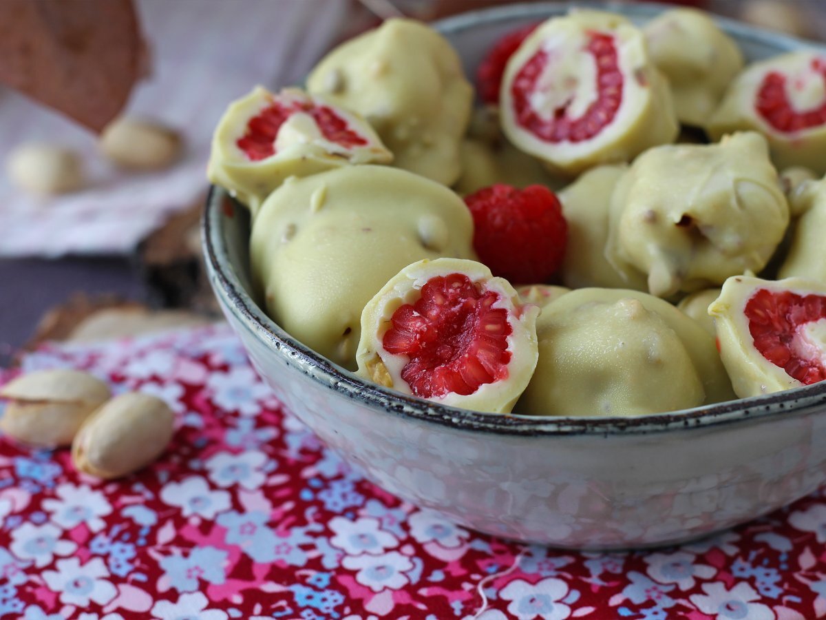 Franui de framboesa com chocolate branco e pistache: impossível comer um só! - foto 6