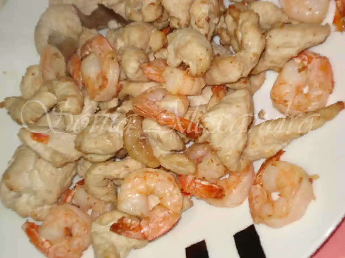 FRITADA DE BIFES DE PERÚ E GAMBAS COM SALTEADO CHINÊS... - foto 8