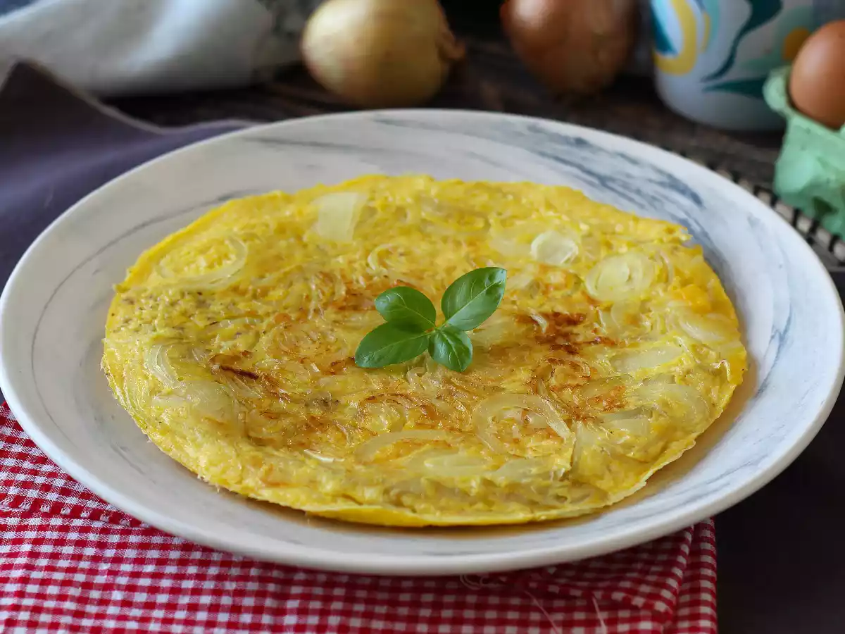 Frittata de cebola, a omelete italiana rápida no preparo!