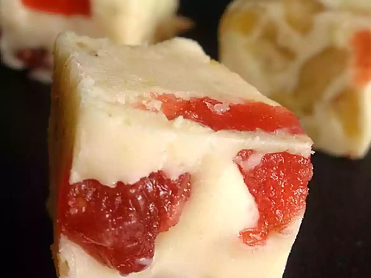 Fudge de Chocolate Preto e Branco com Frutos Secos - foto 4