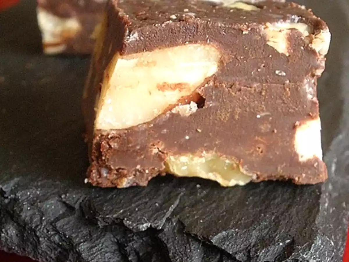 Fudge de Chocolate Preto e Branco com Frutos Secos - foto 6