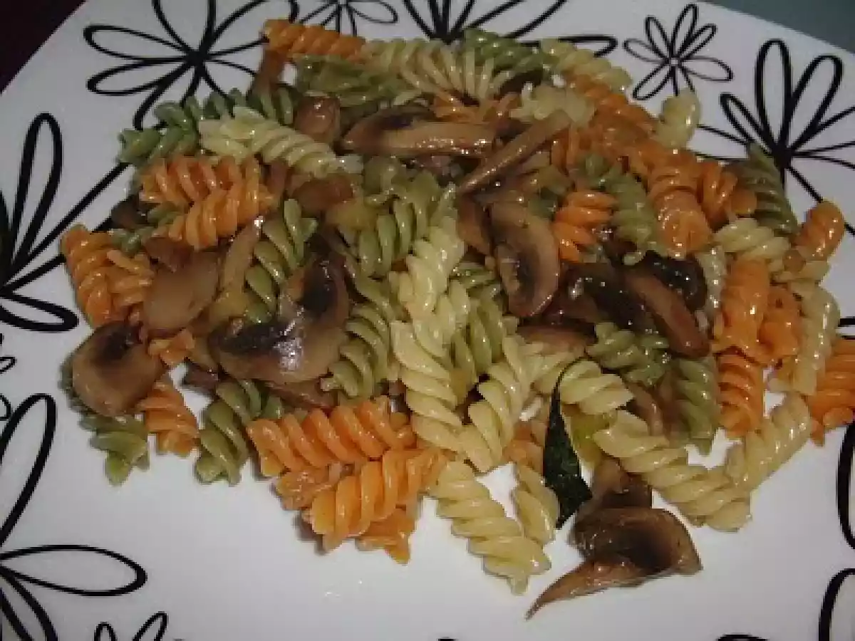 Fusilli com cogumelos