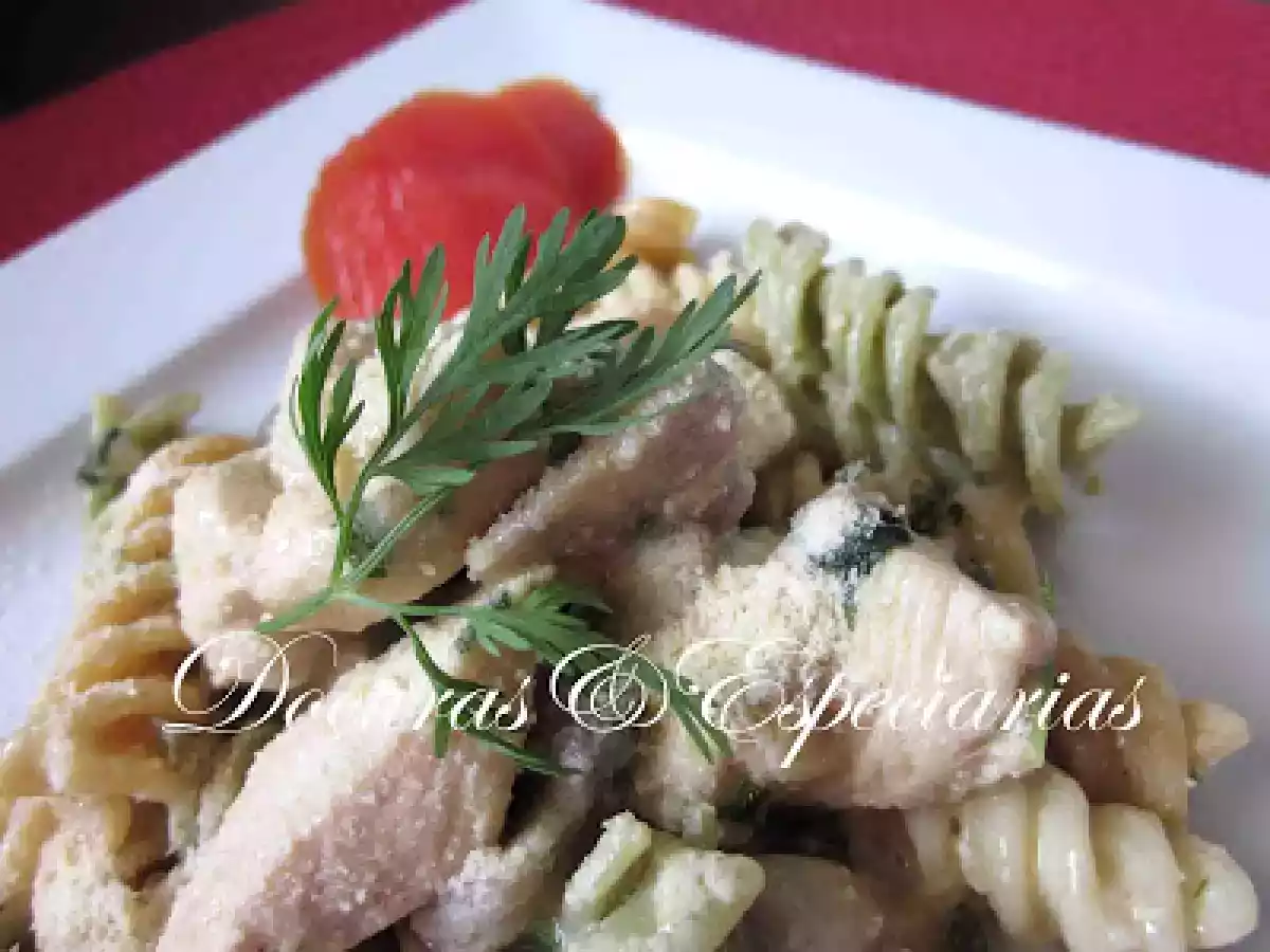Fusilli com Frango e Cogumelos