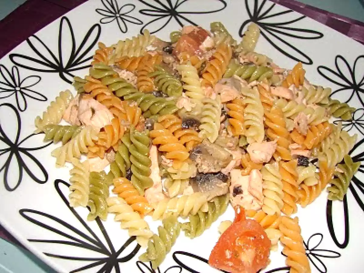 Fusilli com salmão e cogumelos - foto 2