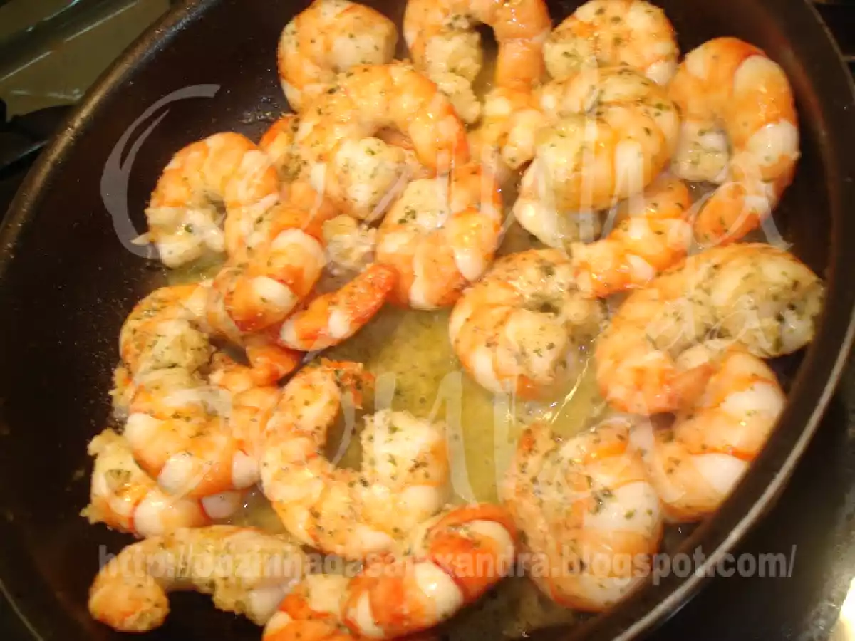 Gambas ao alhinho com tempero de ervas aromaticas