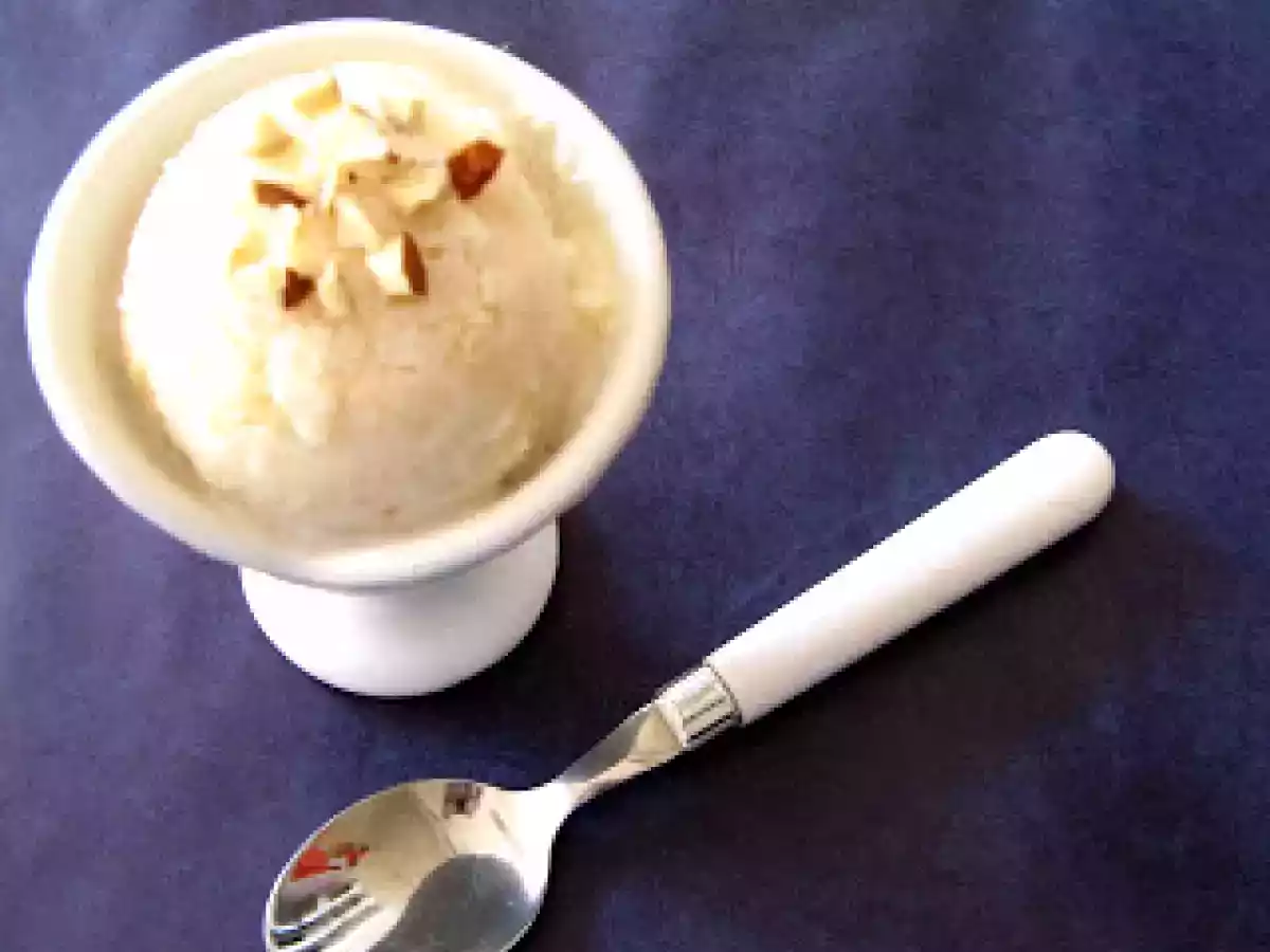Gelado de iogurte, banana e mel