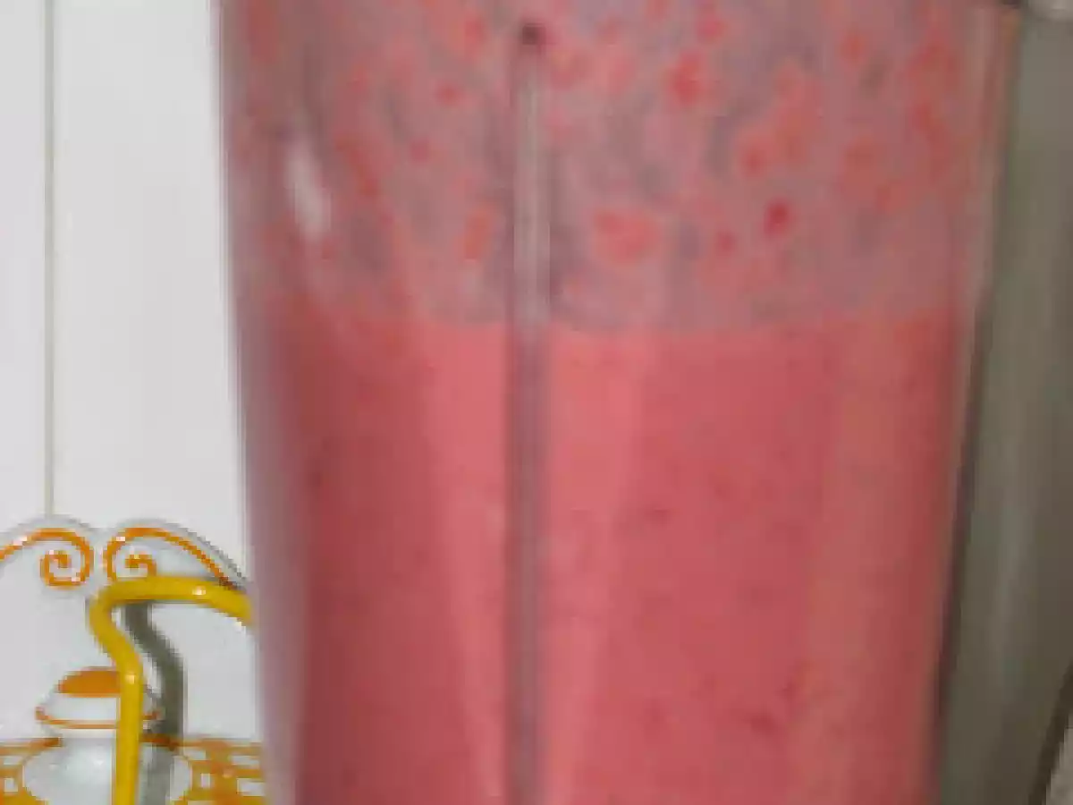 Gelatina com morango e iogurte - foto 2