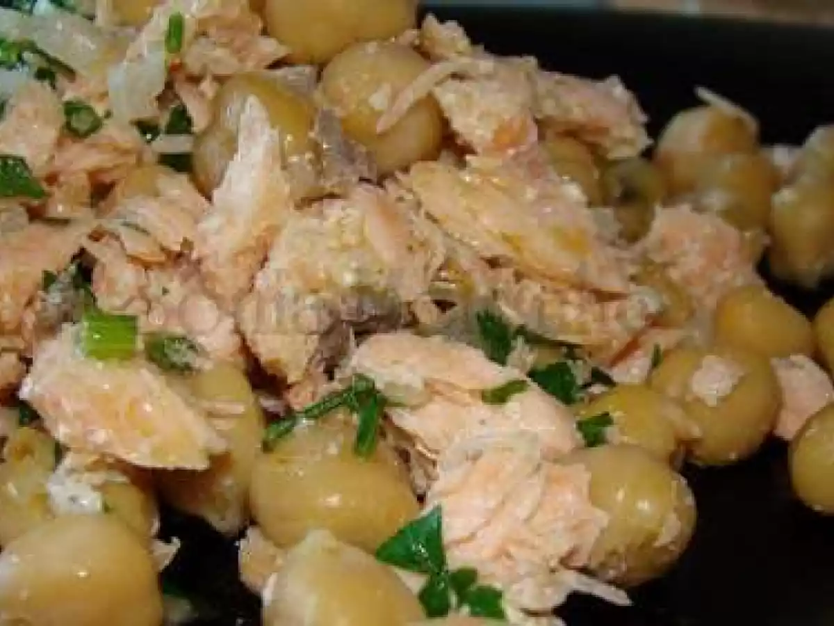Grão de Bico com Salmão e Salsa Picada - foto 2