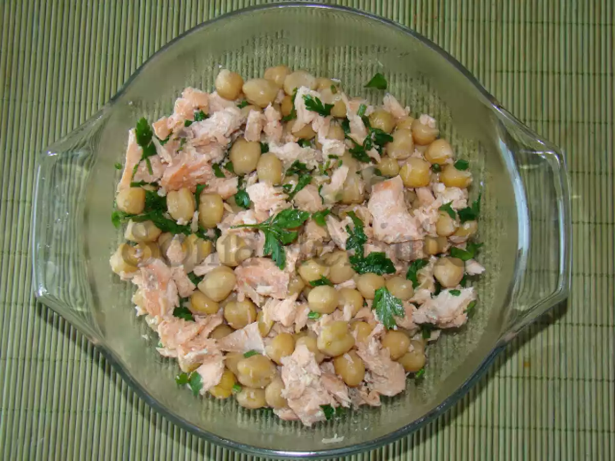 Grão de Bico com Salmão e Salsa Picada - foto 3