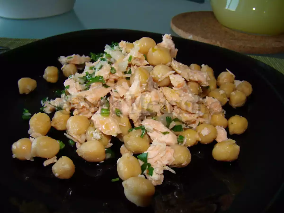 Grão de Bico com Salmão e Salsa Picada - foto 4
