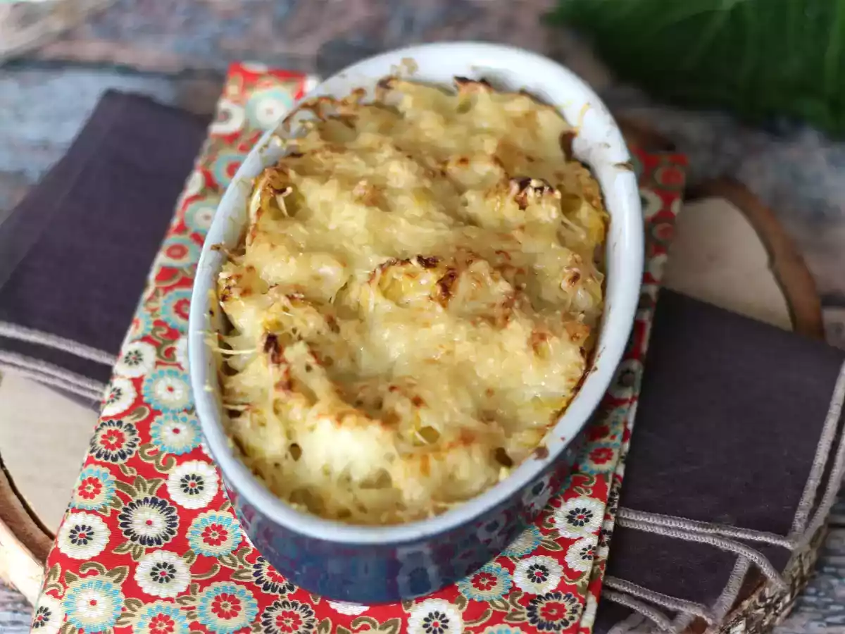 Gratinado de couve com molho bechamel e queijo - foto 3
