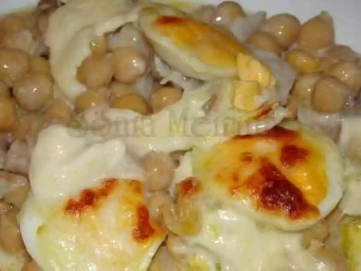 Gratinado de Grão de Bico, com Bacalhau e Ovos Cozidos
