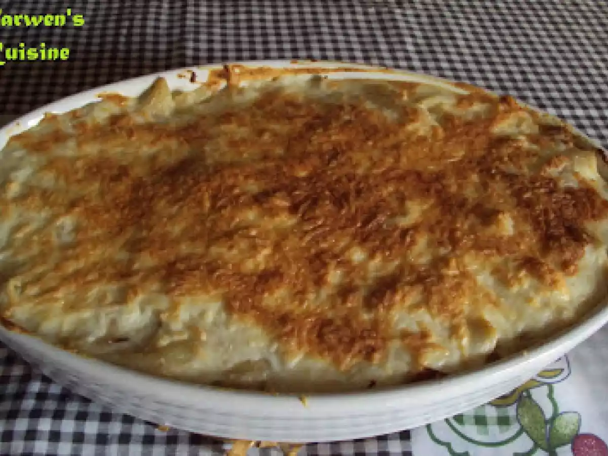 Gratinado de Penne com Frango, Cogumelos e Nozes