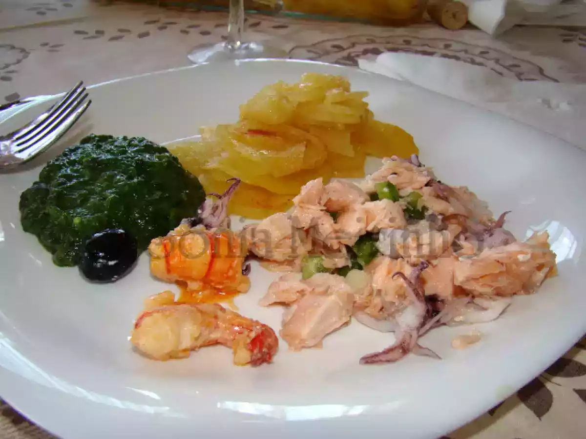 Grelhados Mistos de Peixe / Batatas assadas no Forno às Rodelas