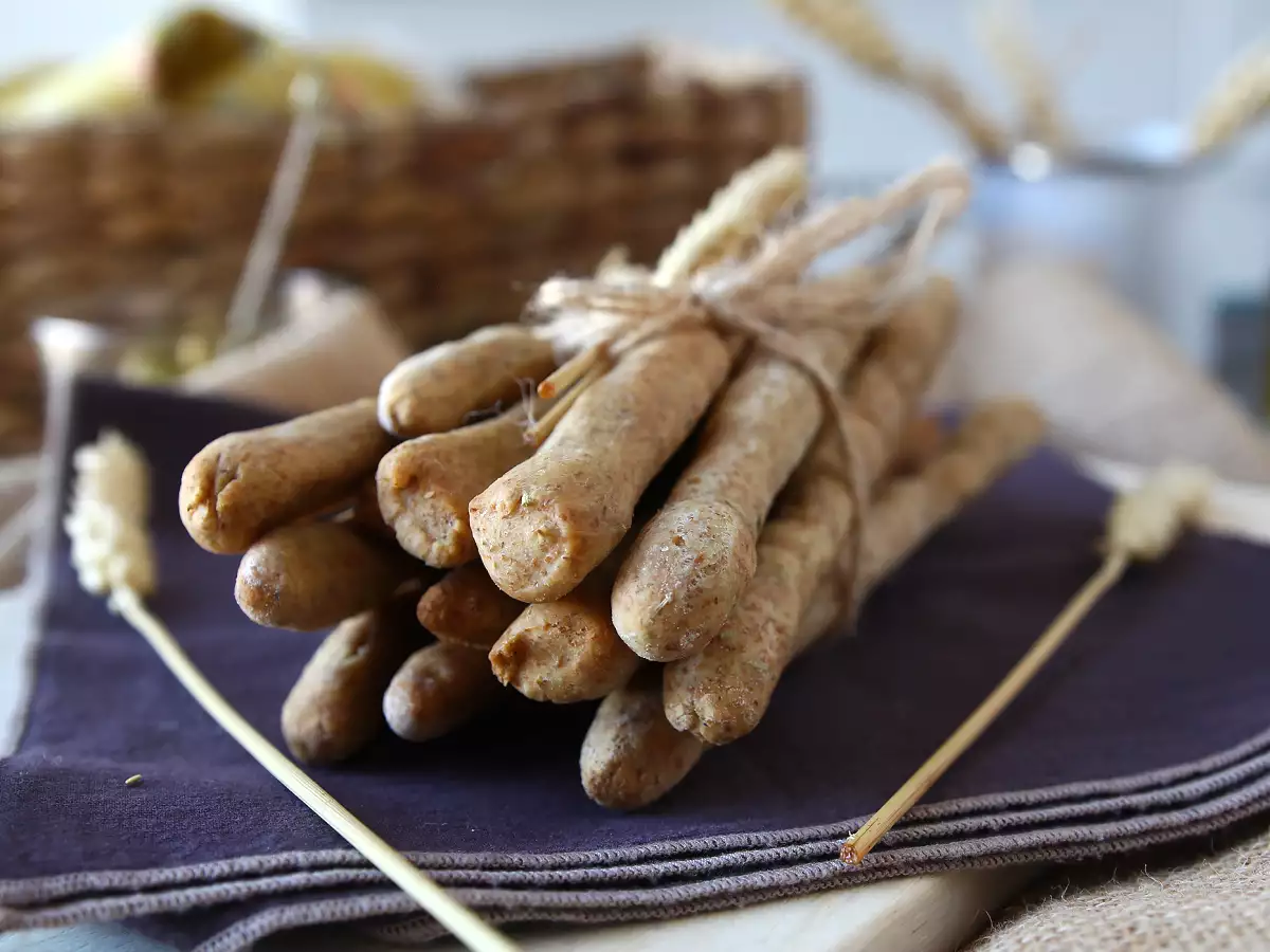 Grissini (palitinho de pão) caseiro, saudável e com ervas na Air Fryer - foto 4