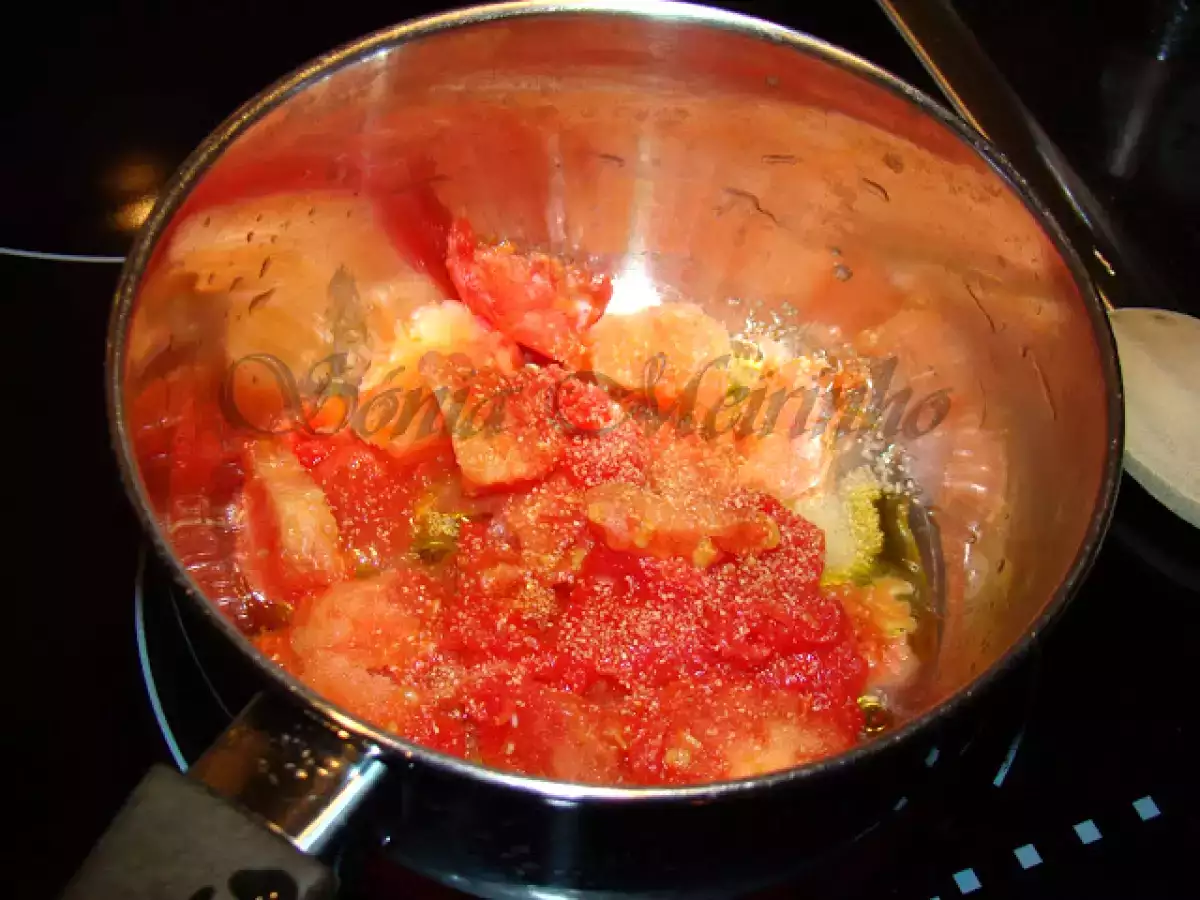 Guisado de Frango e Amêijoas acompanhado de Feijão Branco em Tomatada - foto 3