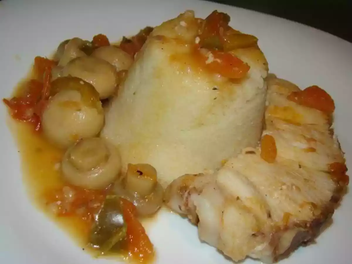 Guisado de Tintureira com Cogumelos acompanhado de Couscous - foto 4