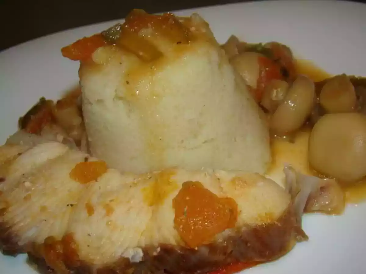 Guisado de Tintureira com Cogumelos acompanhado de Couscous - foto 5