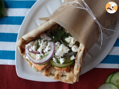 Gyros de salmão com molho tzatziki: Uma Fusão De Sabores Irresistível!, foto 3