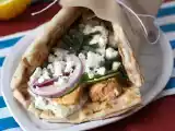 Gyros de salmão com molho tzatziki: Uma Fusão De Sabores Irresistível!, foto 1