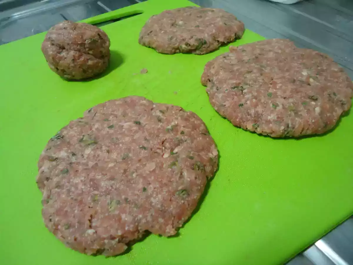 Hamburguer de carne moída - foto 2