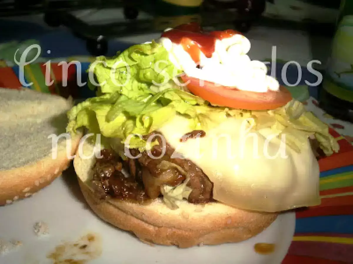 Hamburguer de queijo e cebola - foto 2