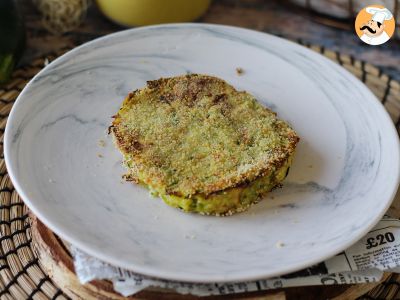 Hambúrguer vegetariano de abobrinha e batata feito na Air Fryer