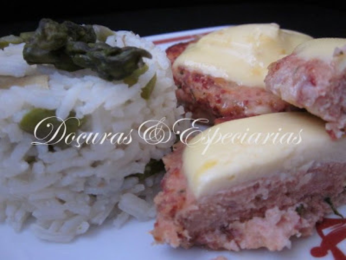 Hambúrgueres com Queijo Palhais e Chouriço