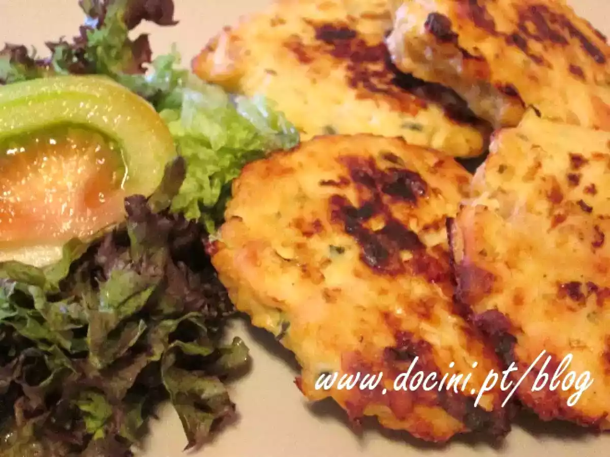Hambúrgueres de Frango com Caril no Forno - foto 2