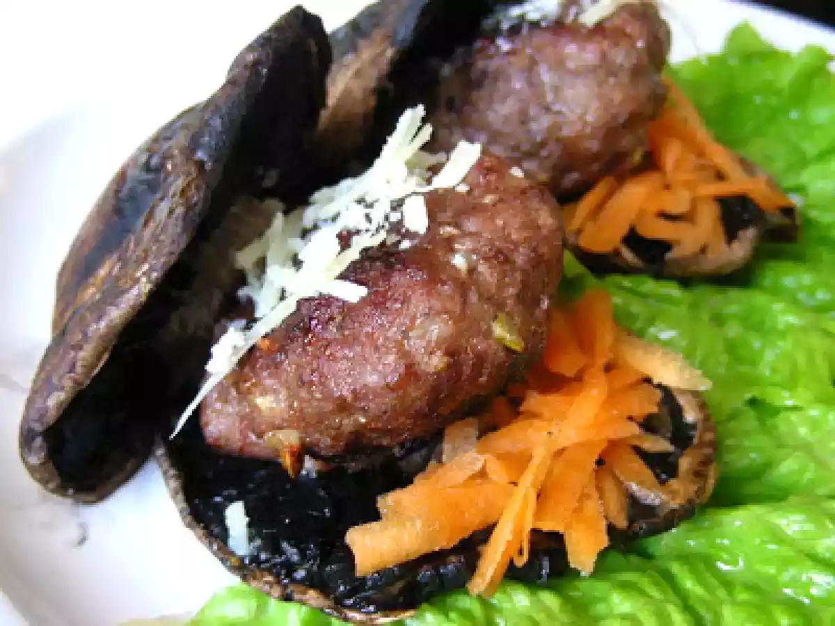 Hambúrgueres de vaca com cogumelos Portobello
