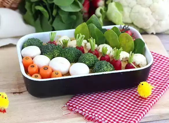 Horta de legumes com homus