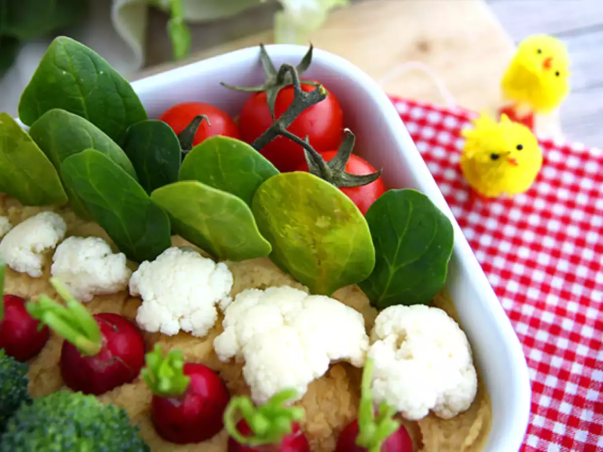 Horta de legumes com homus - foto 3